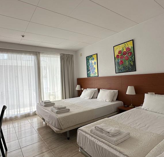 HABITACIÓN CUÁDRUPLE